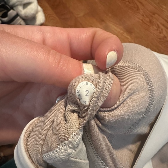 LULULEMON bra - Picture 3 of 4